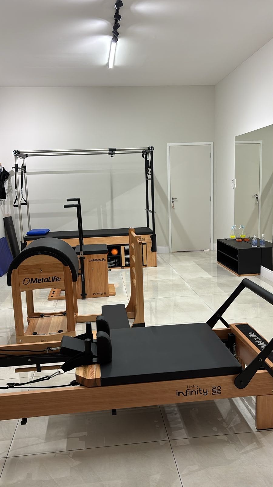 Vista dos equipamentos do estúdio